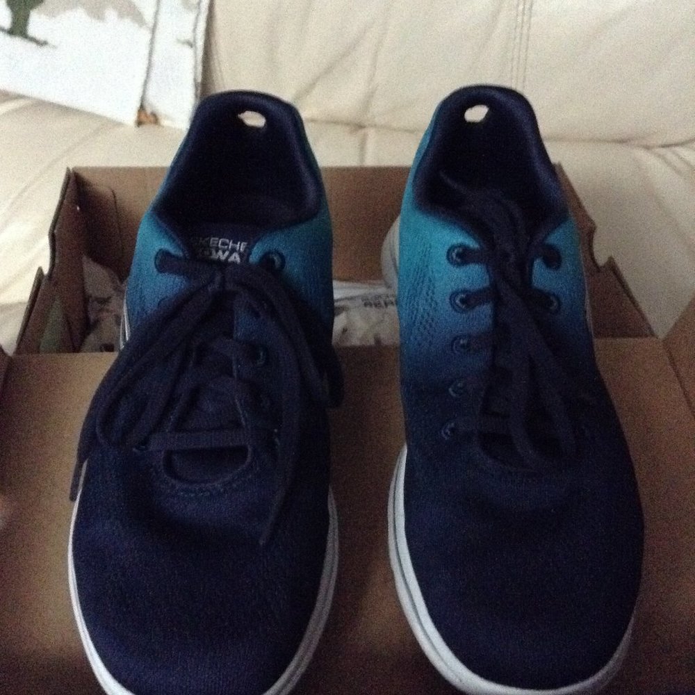 Skechers Go Walk Women's 9.5